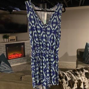 Market & Spruce romper size medium